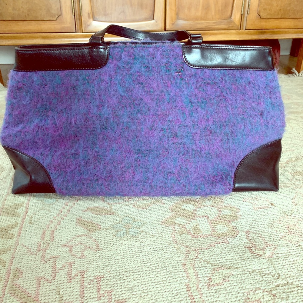 Banana Republic felt purse